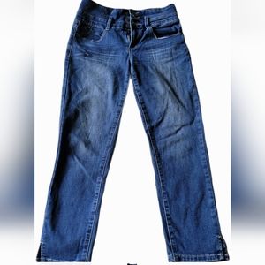 YMI WANNA BETTA BUTT high waisted ankle blue jeans 3 buttons high rise size 7